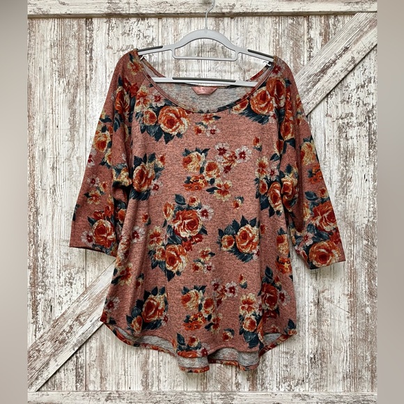 SJS - Dusty Rose Floral Sweater - Picture 1 of 8